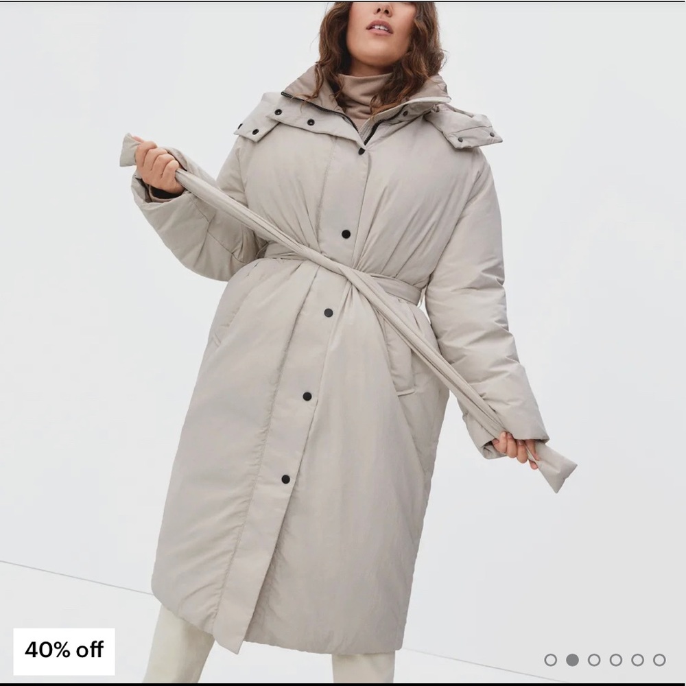 Everlane Duvet Puffer Sandstone - Small